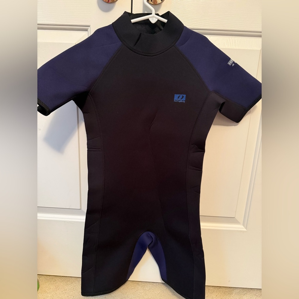 Dark Lighting Kids Black and Blue Shorty Wetsuit